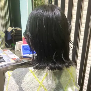 ミディアム 山田 知佳のヘアスタイル