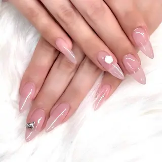 ネイル 🩰fein. hana🫧のネイルデザイン