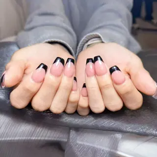 ネイル yu ri 🌹のネイルデザイン