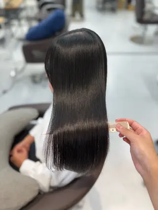 ロング 山崎結菜 🫧透明感カラーのヘアスタイル