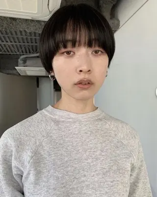 ショート 加藤木麻彩 NEROのヘアスタイル