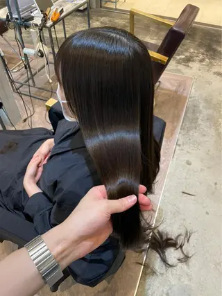 セミロング 髪質改善、縮毛矯正 酸性縮毛矯正のヘアスタイル