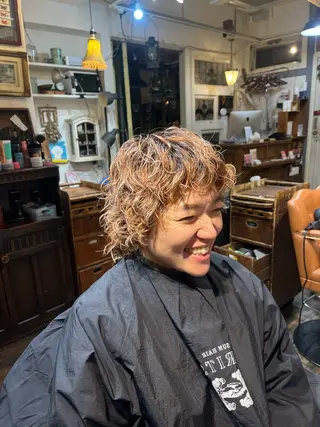 ミディアム パーマ 抜け感ショート パーマ/緒方椋のヘアスタイル