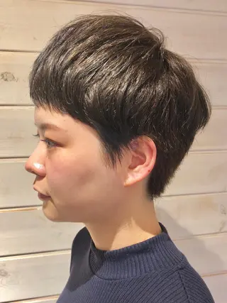 ショート カラー さかい なつみのヘアスタイル