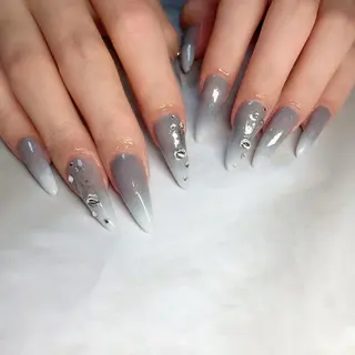 ネイル maggienail所属・Maggie Nagisaのネイルデザイン