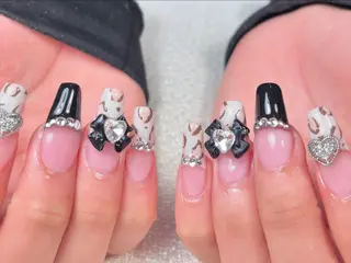 ネイル Salute本店 🦋仲原里佳のネイルデザイン