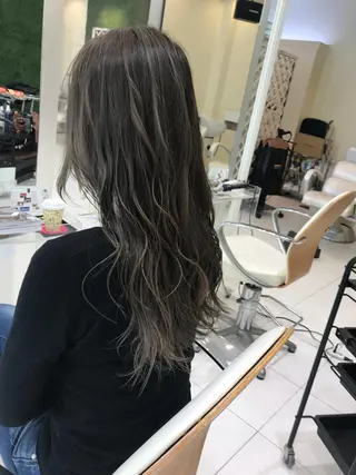 ミディアム カラー D.log 大和西大寺店所属・川崎 雅大のヘアスタイル