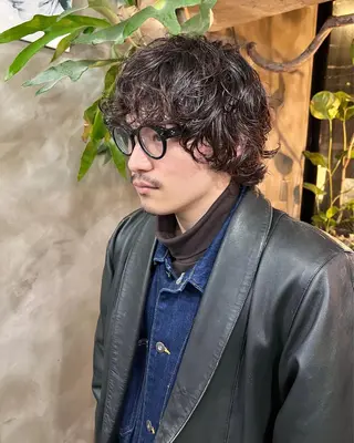 ミディアム パーマ メンズ 木村陸弥 似合わせ 透明感カラー🌿のヘアスタイル