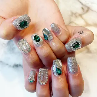 ネイル UrakoNail 《nail》のネイルデザイン