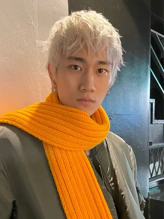 ショート カラー スパイラルパーマ 🌐hina⭐️のヘアスタイル