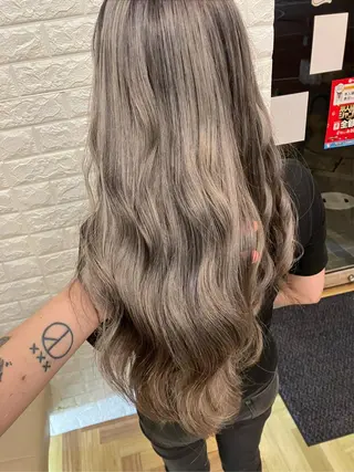 ロング _WHITE難波店[アンダーバーホワイト]所属・艶カラー/髪質改善 /韓国風/中村嘉秀のヘアスタイル