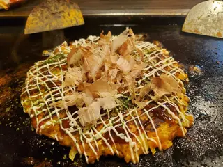 セミロング パーマ GIFT所属・谷 結奈のヘアスタイル