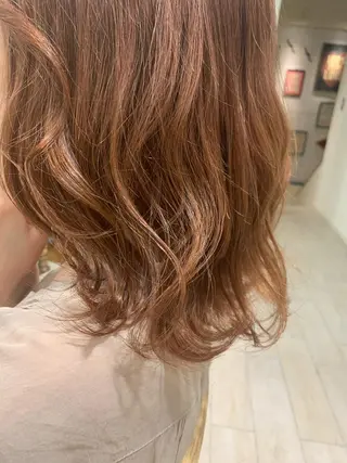 ミディアム カラー 勝野 優佳のヘアスタイル