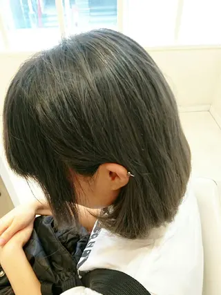 カラー ショート 永島 桜のヘアスタイル