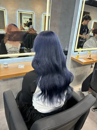 ロング カラー パーマ ヘアアレンジ 透明感ブリーチカラー 🌈TOMOHIROのヘアスタイル