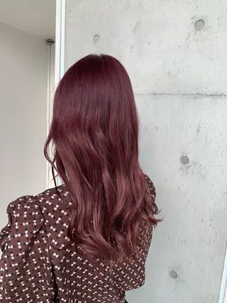 ロング カラー カネコ ユカリのヘアスタイル