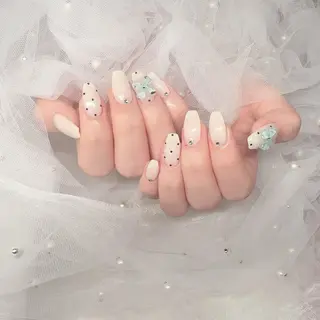 ネイル ☁️BLITZ 🎀笠原雪音🎀のネイルデザイン