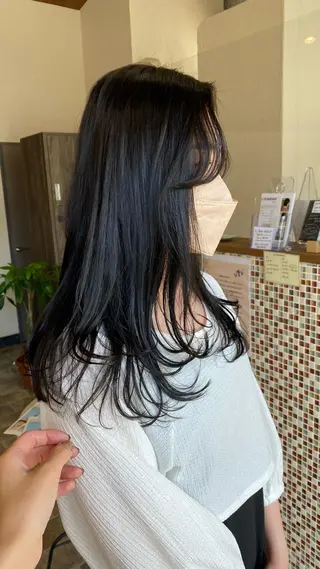 ロング 中村 友香のヘアスタイル