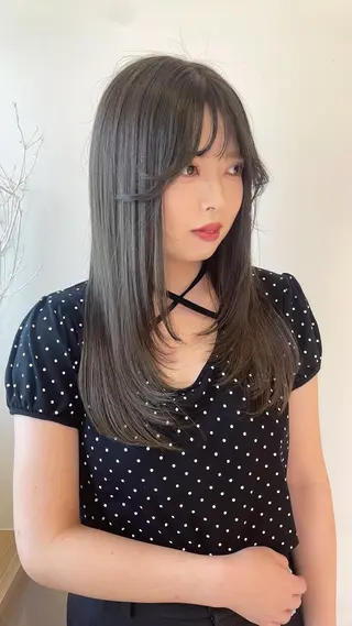 セミロング カラー Osoko Hiyoriのヘアスタイル