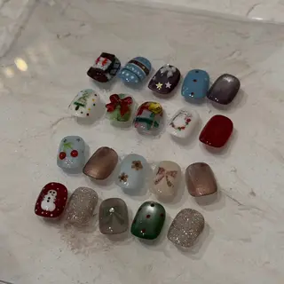 ネイル 🎀 Hiyubi._.nail 🫧所属・🎀フェイ フェイ🫧💗のネイルデザイン