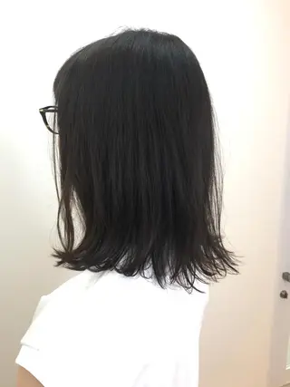 ミディアム カラー 湯浅 了一のヘアスタイル