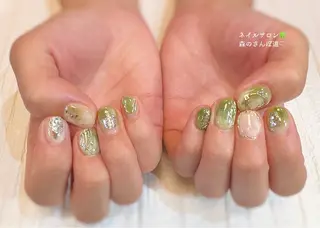 ネイル 森のさんぽ道所属・ショートネイル 森のさんぽ道のネイルデザイン