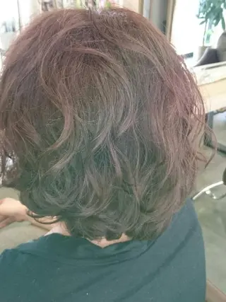 パーマ ミディアム MILLOR “ミラー”のヘアスタイル