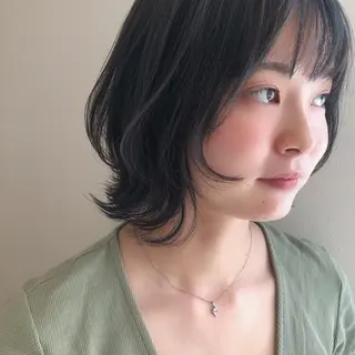 ミディアム カラー 似合わせ.ﾍｱｾｯﾄ 得意🌹井上美沙のヘアスタイル