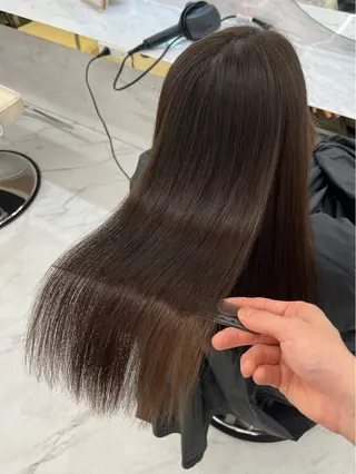 ロング 髪質改善縮毛矯正🫧 村上蒼生のヘアスタイル