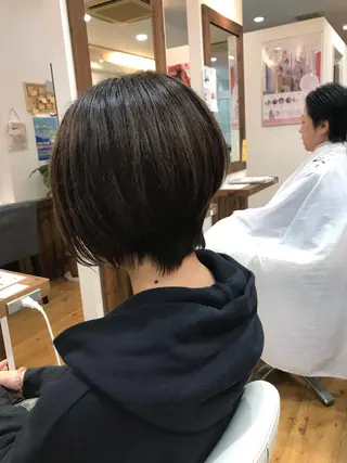 ショート カラー ベリショディレクター 小野 健太郎のヘアスタイル
