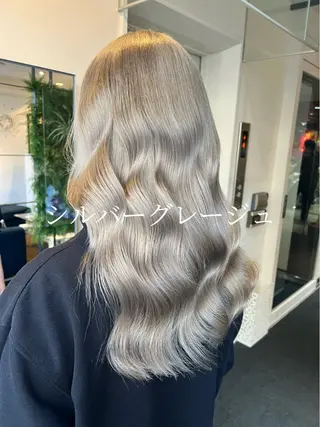 ロング Hanna by W_SALONのヘアスタイル