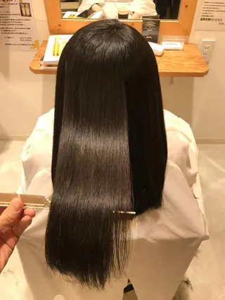 ロング ツヤ髪専門美容師 桑原 和誠のヘアスタイル