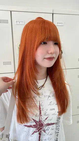 カラー Mayu/ブリーチ/ 抜け感hairのヘアスタイル