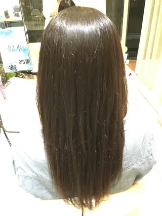 ロング パーマ 辻本 夏子のヘアスタイル