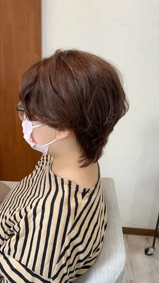 ショート amiehairroom所属・むらたナチュラルパー マ🌀透明感カラーのヘアスタイル