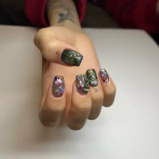 ミディアム watabe .のネイルデザイン