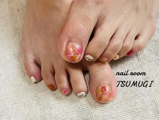 ネイル nailroom TSUMUGI所属・nailroom TSUMUGIのネイルデザイン