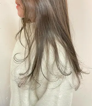 ロング レイヤーカット/ 透明感カラーmikuのヘアスタイル