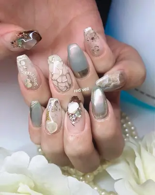 ミディアム ネイル 長さ出し専門 nynaのネイルデザイン