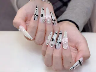 ネイル Jenn Nail_ ヘビのネイルデザイン
