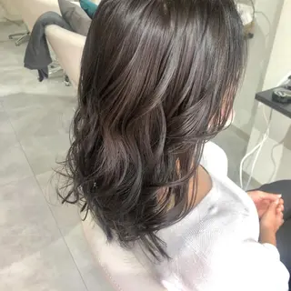 セミロング シェアハピ ヤマモトのヘアスタイル