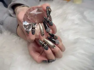 ネイル Nail & Divination Salon Splendore所属・齋藤 千聖のネイルデザイン