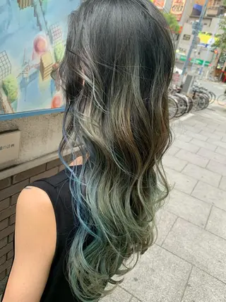 ロング カラー 菅村 勇亮のヘアスタイル