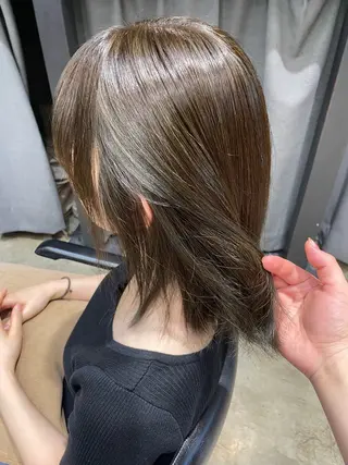 セミロング カラー 🍋髪質改善× 透明感カラー ジュリのヘアスタイル