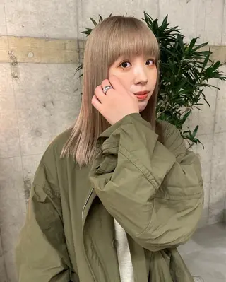 カラー wewe: momoeのヘアスタイル