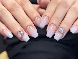 ネイル J&C Nail Salon吉祥寺所属・YU KIのネイルデザイン