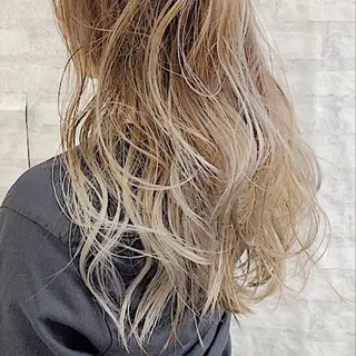 ミディアム カラー ハイトーンカラー RYUのヘアスタイル