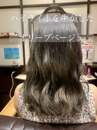 セミロング カラー 【くせ毛さんのお悩み 解決🍀】栗橋のヘアスタイル