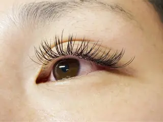 マツエク・マツパ まつ毛、毛穴ケア 専門サロンPlumeのマツエク・マツパデザイン