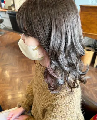 セミロング ゆうき あすかのヘアスタイル